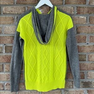 Autumn Cashmere grey and neon yellow 100% cashmere cable knit hoodie, size S